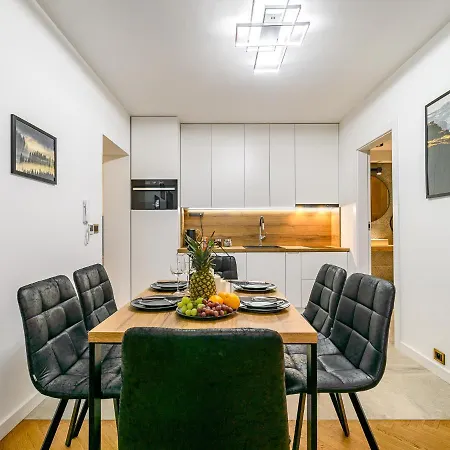 Visitzakopane- Sekwoja Apartman *